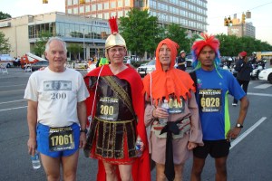 3 Jack Brooks and Jim Mundy centre - ready for Nashville marathon 2009